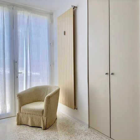 Minimal Apartment Navigli Milano Exterior foto