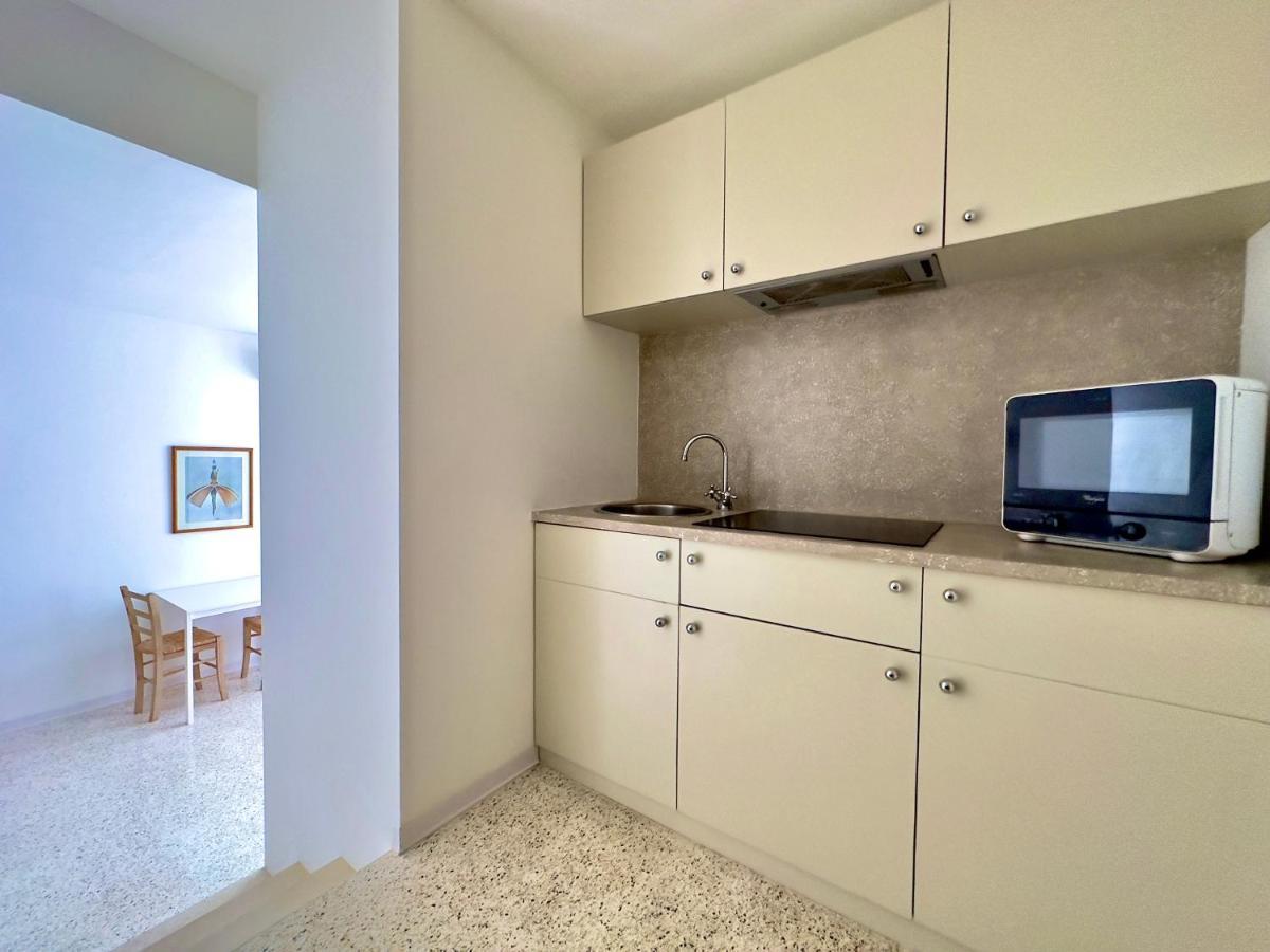 Minimal Apartment Navigli Milano Exterior foto