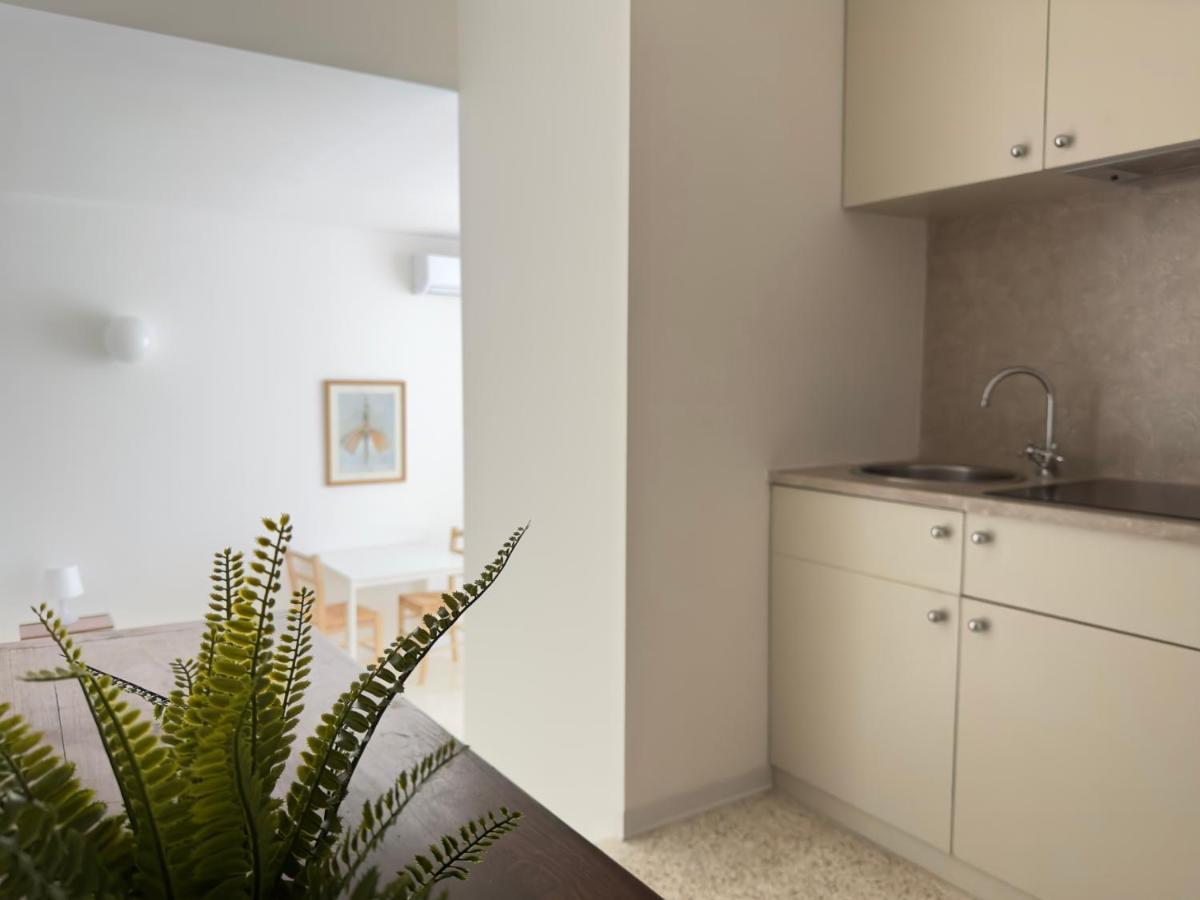 Minimal Apartment Navigli Milano Exterior foto